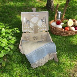 Chipping Picnic Basket